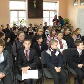 Uczniowie szkoły denyszowskiej z gościną w Domu Polskim